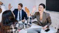 What is an Employer-Employee Relationship: Elements and Benefits