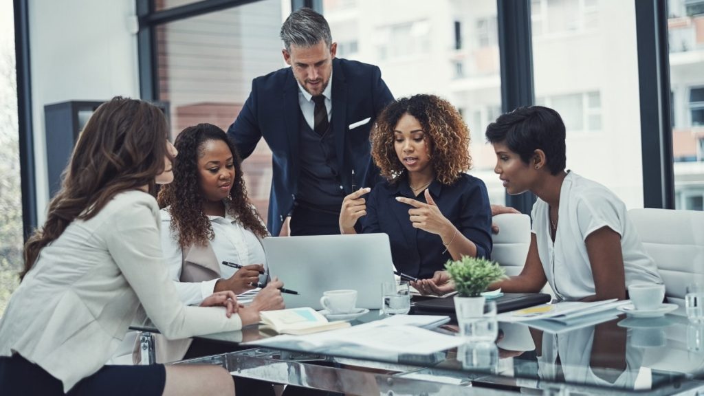 How to Create an Effective Employee Experience Survey